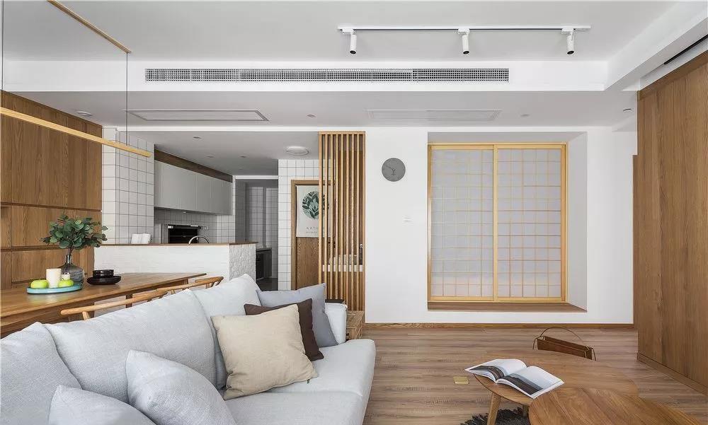 成都105㎡原木二人居|家庭影院、客廳飄窗、獨(dú)立茶室，清新又精致！