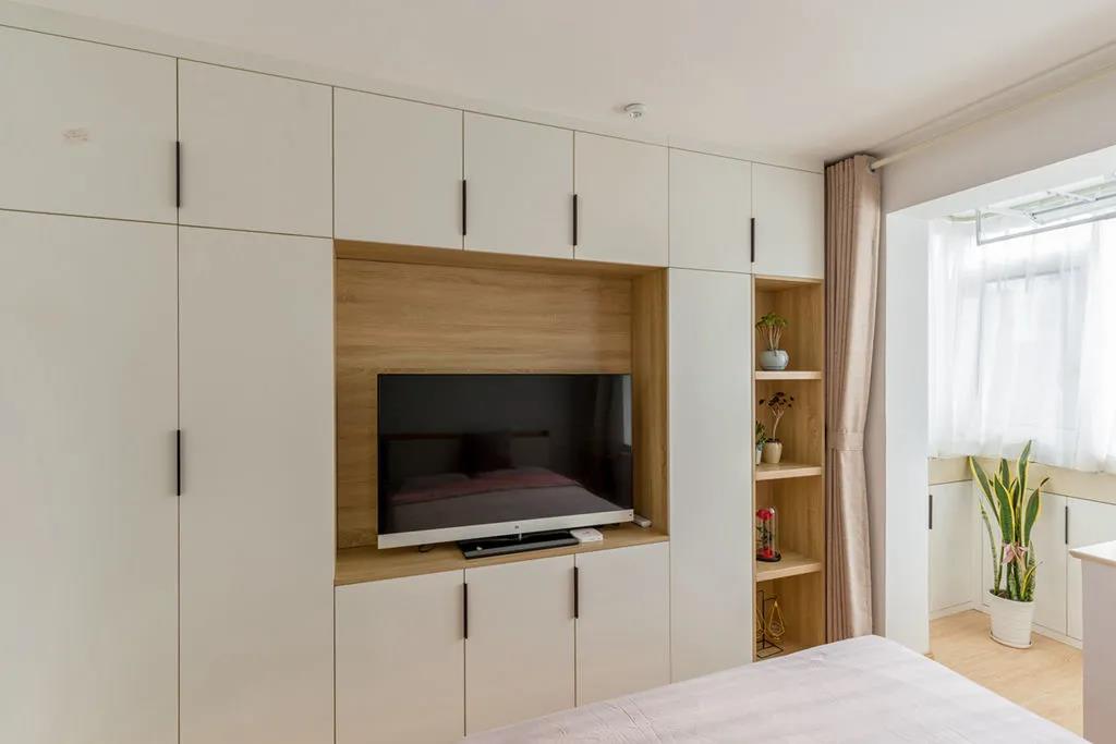 武漢83㎡老破小爆改，動靜分區(qū)+立體收納，這個家成功改頭換面！