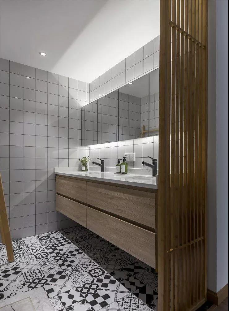 原木風+北歐綠植，魔都夫妻93㎡小二居用心規劃，越住越大