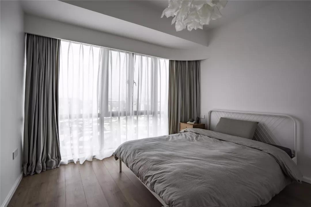 深漂夫妻安家京城，97㎡塞下三室兩衛還有超大浴缸