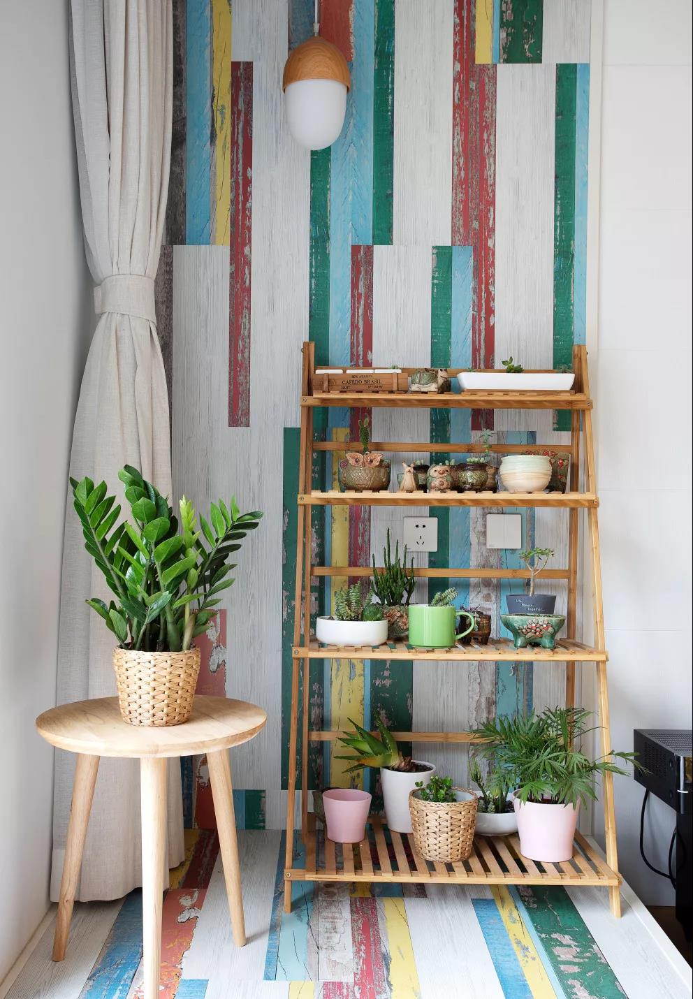 工業(yè)元素的簡(jiǎn)約風(fēng)，隨處有書(shū)可讀的小世界