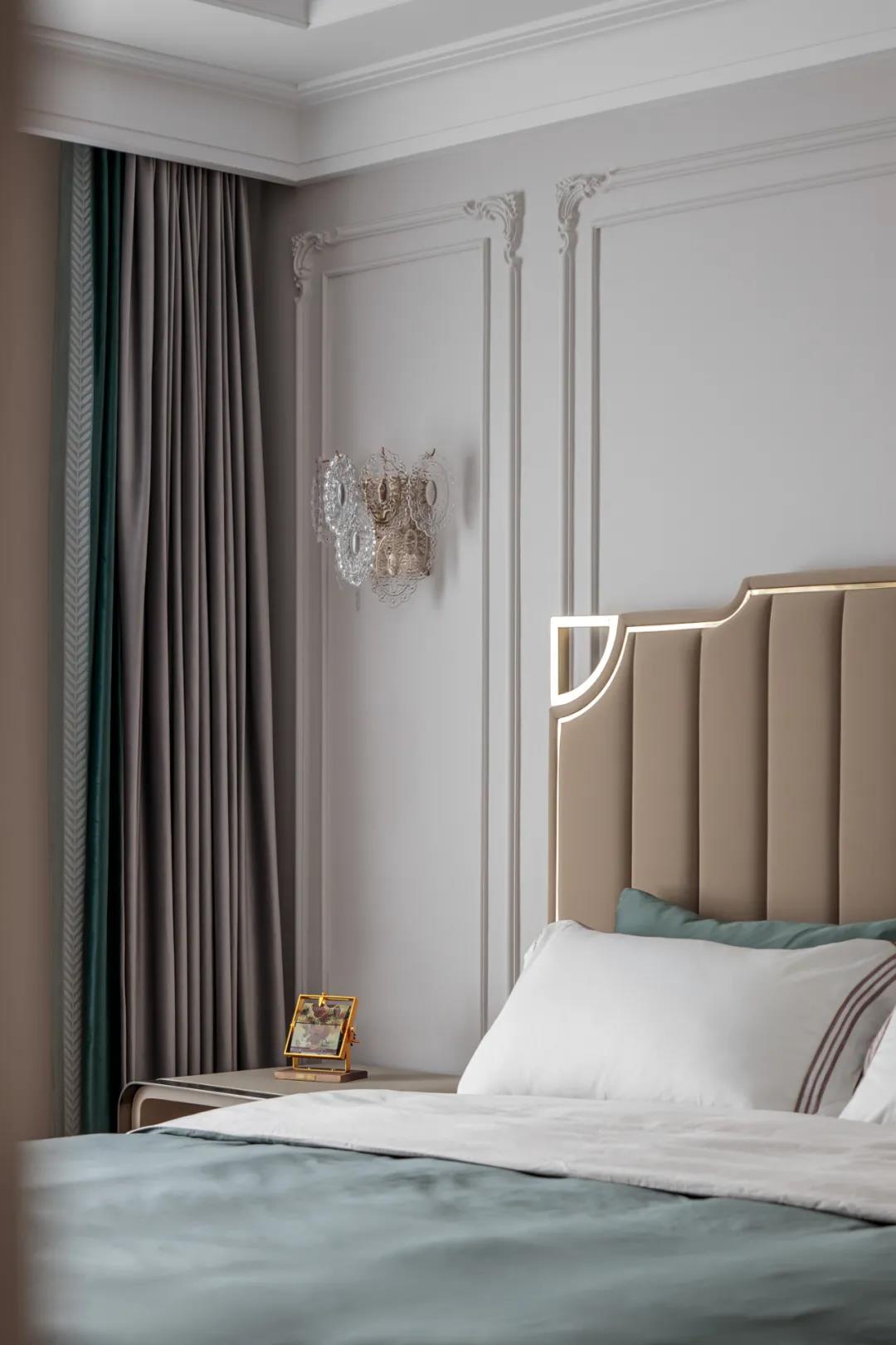 她家“客廳餐廳書房”各自獨(dú)立，又完美融合