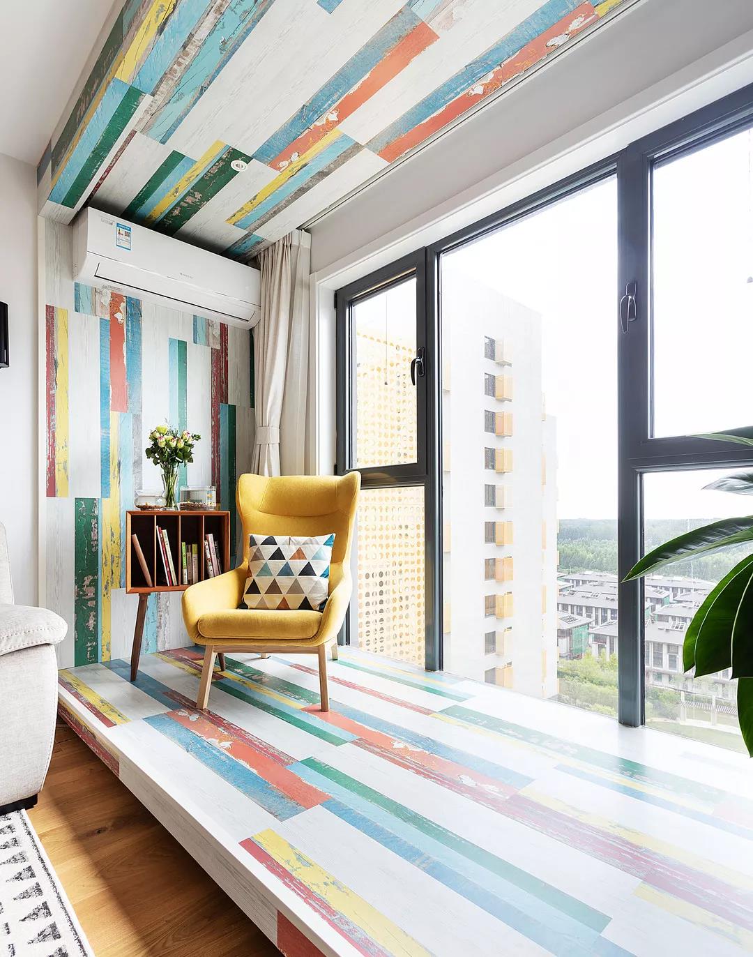 工業(yè)元素的簡(jiǎn)約風(fēng)，隨處有書(shū)可讀的小世界