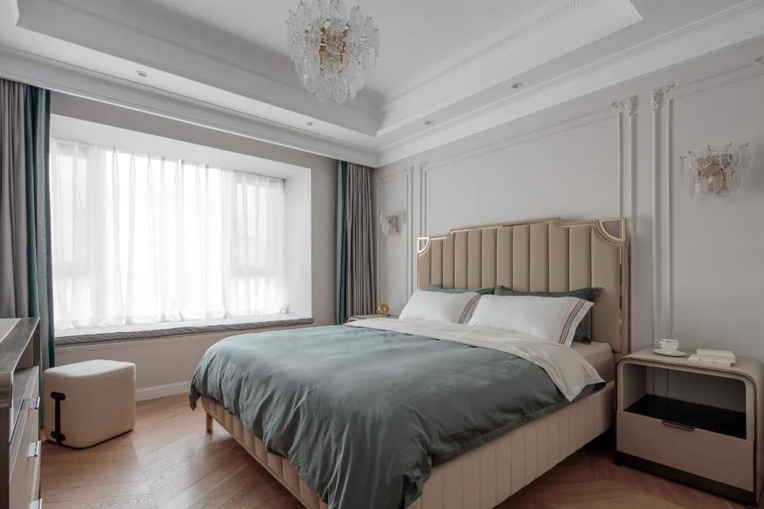 她家“客廳餐廳書房”各自獨(dú)立，又完美融合