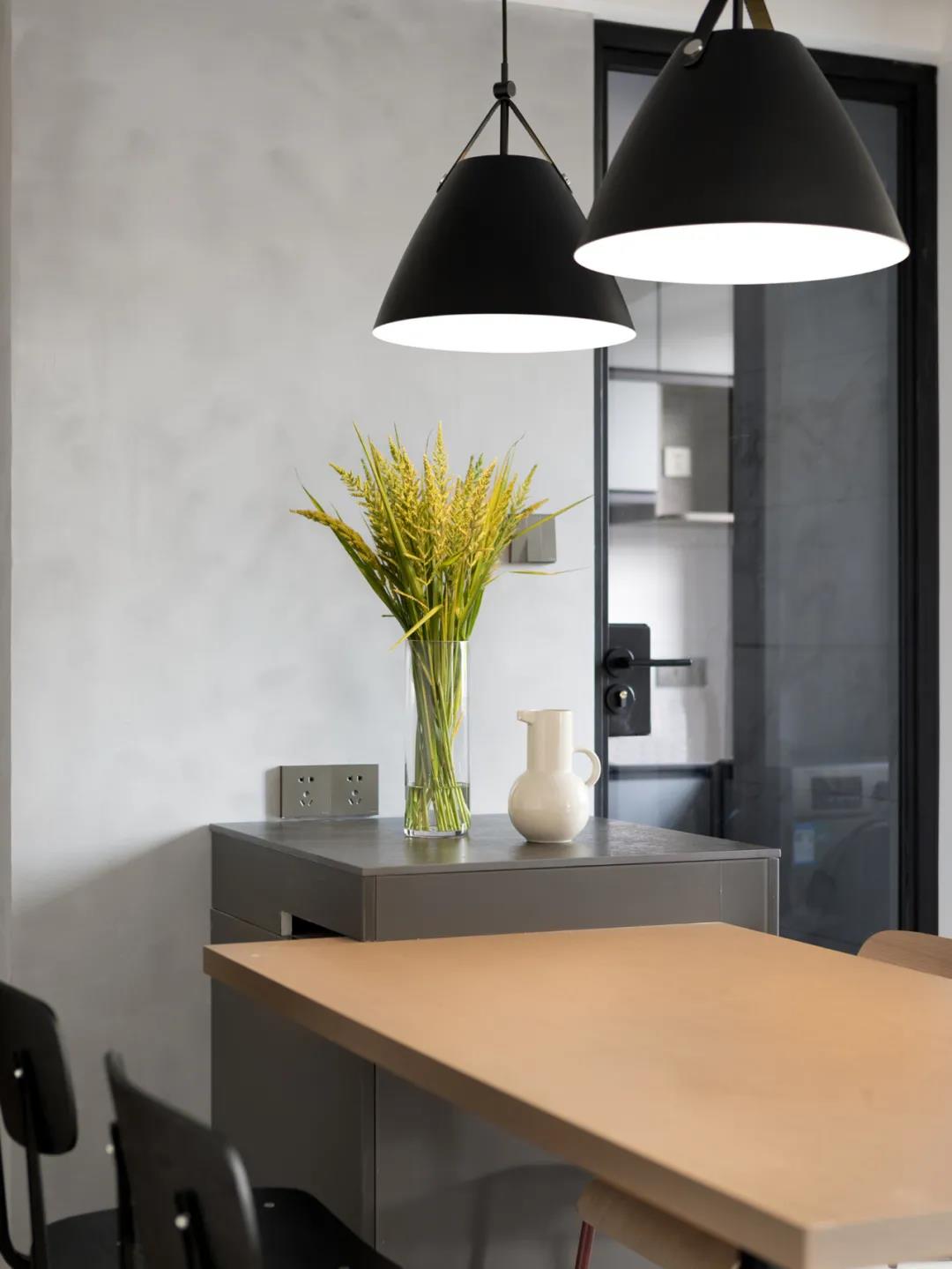 96㎡小二居，榻榻米客廳看書練琴，既寬敞又能裝