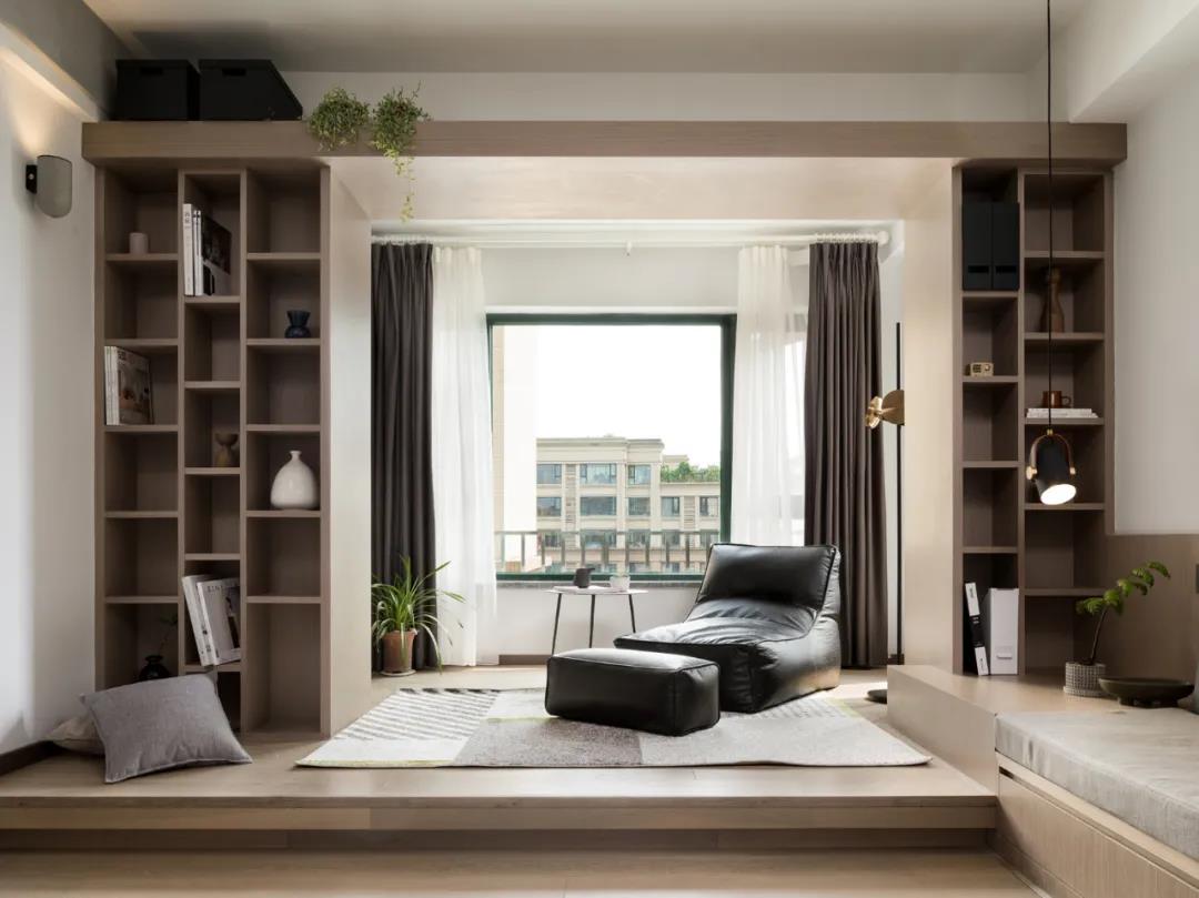 96㎡小二居，榻榻米客廳看書練琴，既寬敞又能裝