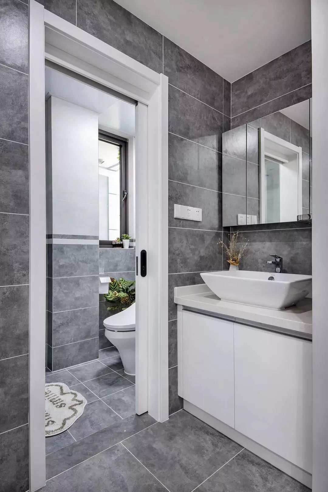 靠窗地臺(tái)打造專屬讀書(shū)區(qū)，入住后不想出門(mén)