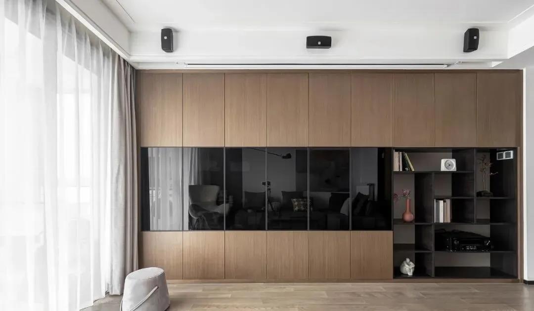 客廳去電視變墻柜+家庭影院，115㎡像住大別墅！