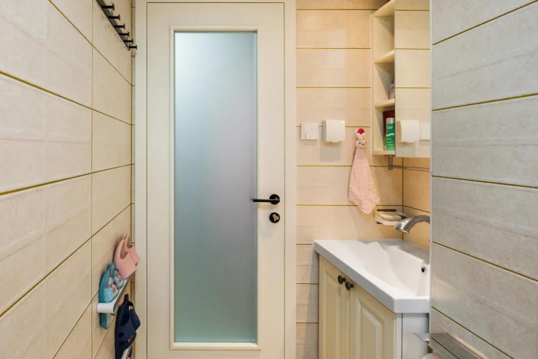 80㎡九十年代老房裝修，主臥變多功能大客廳，“整容級”改造超驚艷！	