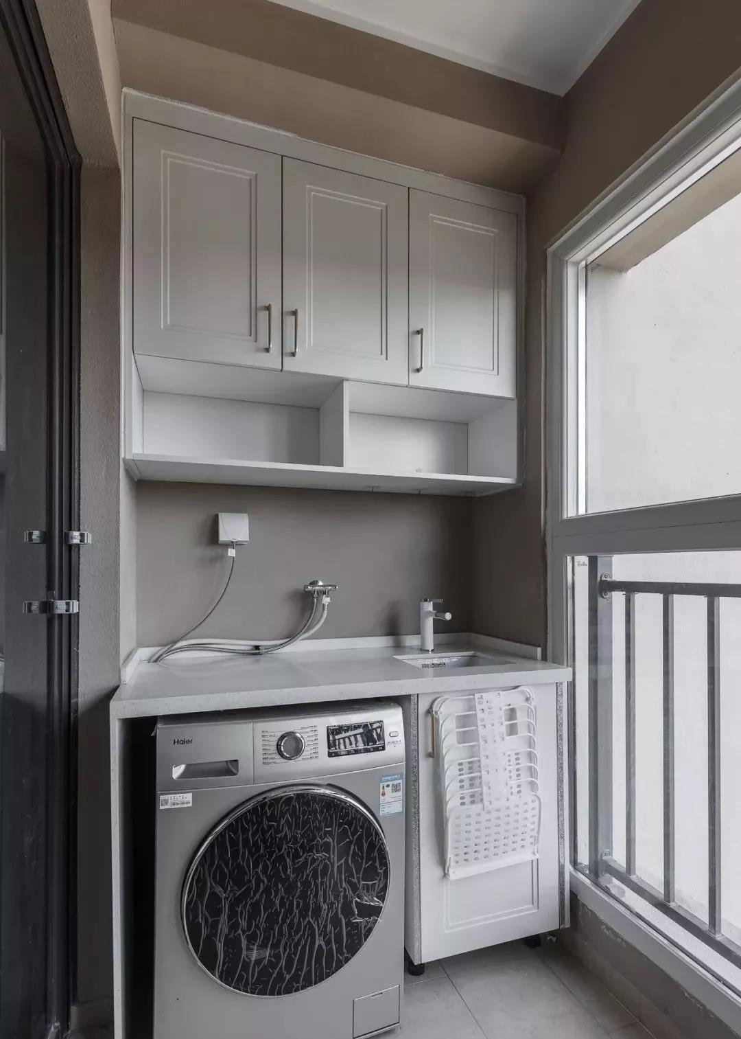 南昌夫妻巧用藍(lán)色裝出99㎡輕奢三室兩廳，太美了！