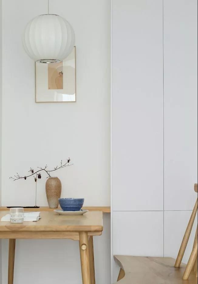 留學(xué)歸國定居深圳，她家純白系INS風(fēng)80㎡小兩居，舒適又愜意！