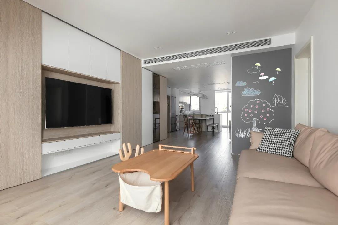 110㎡樹(shù)屋親子宅，定制收納柜，空間多到用不完！