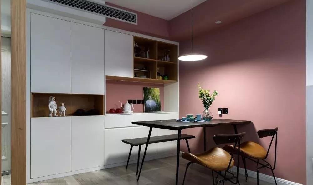 收納電視墻+超大衣帽間，這空間妙用術(shù)果斷收藏！