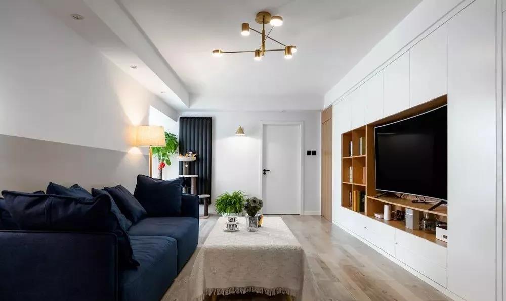 收納電視墻+超大衣帽間，這空間妙用術(shù)果斷收藏！