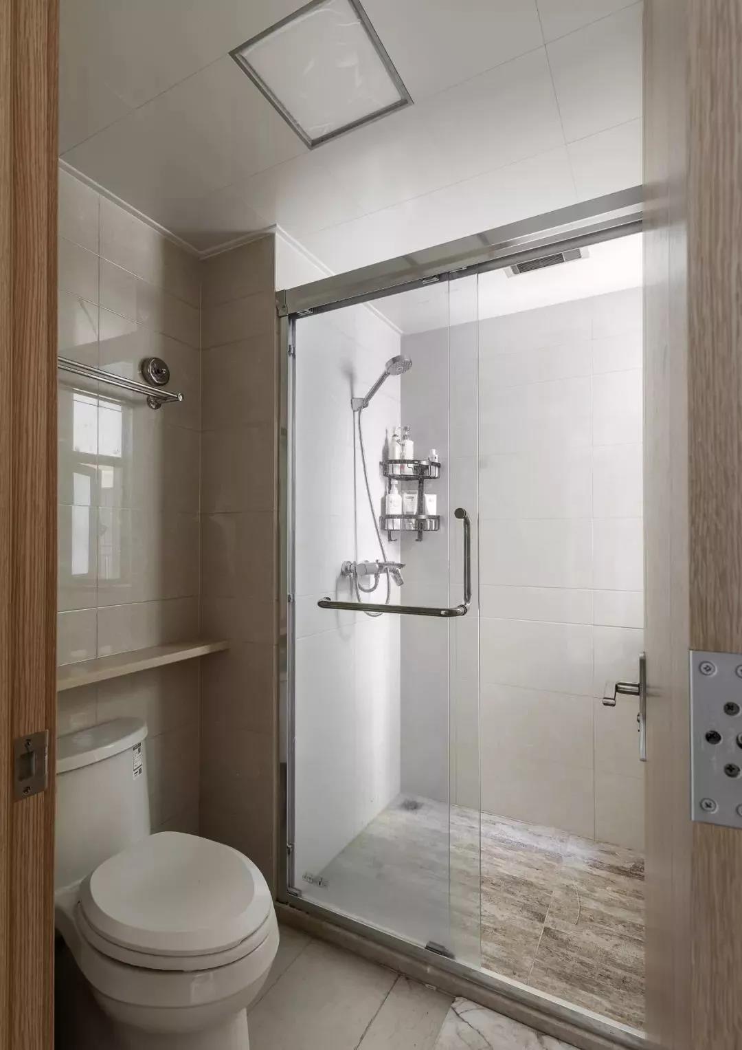 南昌夫妻巧用藍(lán)色裝出99㎡輕奢三室兩廳，太美了！