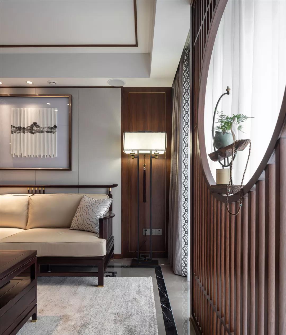 女兒送退休爸媽140㎡養(yǎng)老宅，鄰居都夸品味好