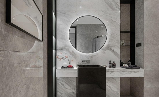 女兒送退休爸媽140㎡養(yǎng)老宅，鄰居都夸品味好