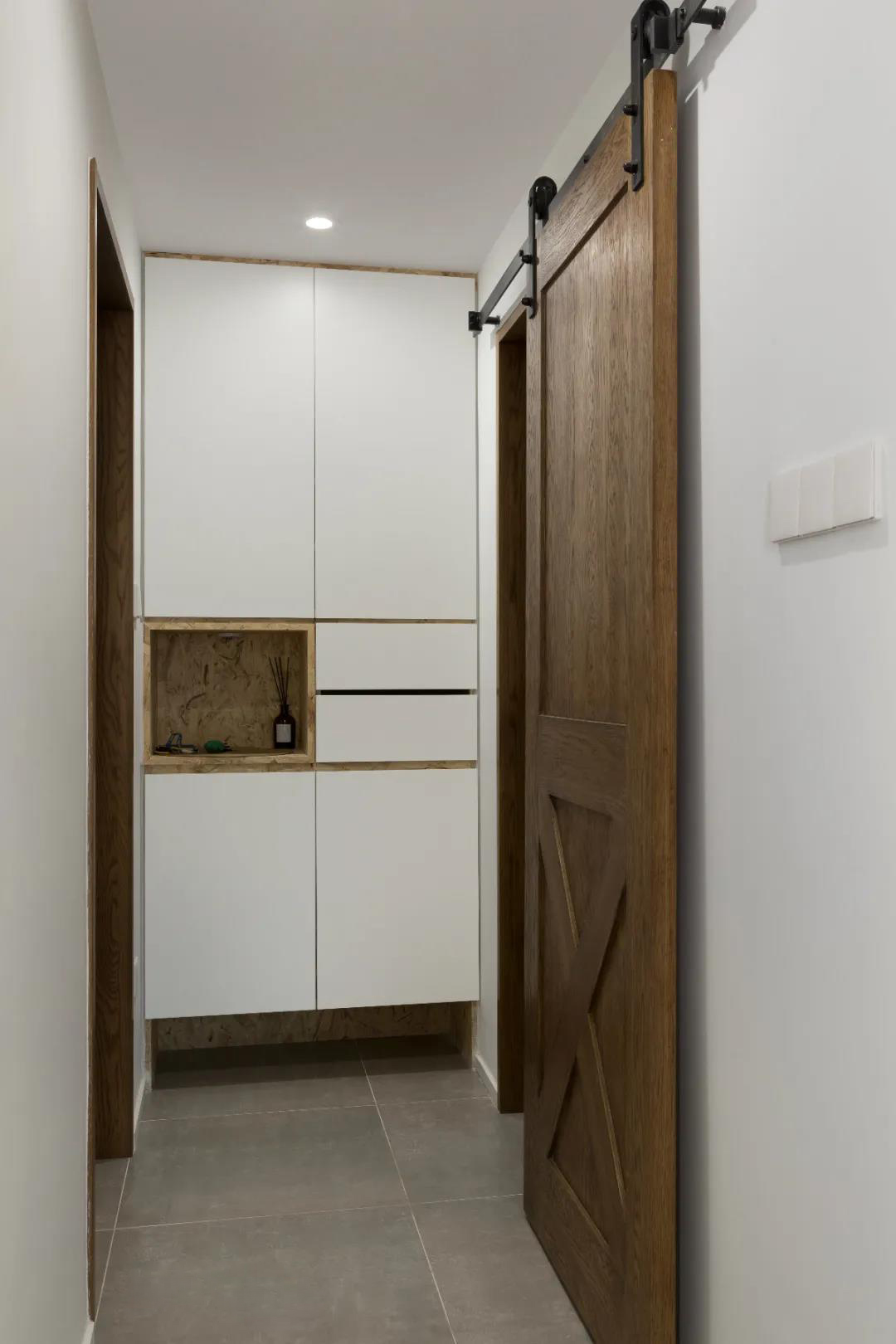 75㎡谷倉門廚房+休閑陽臺，這個家洋氣死了	