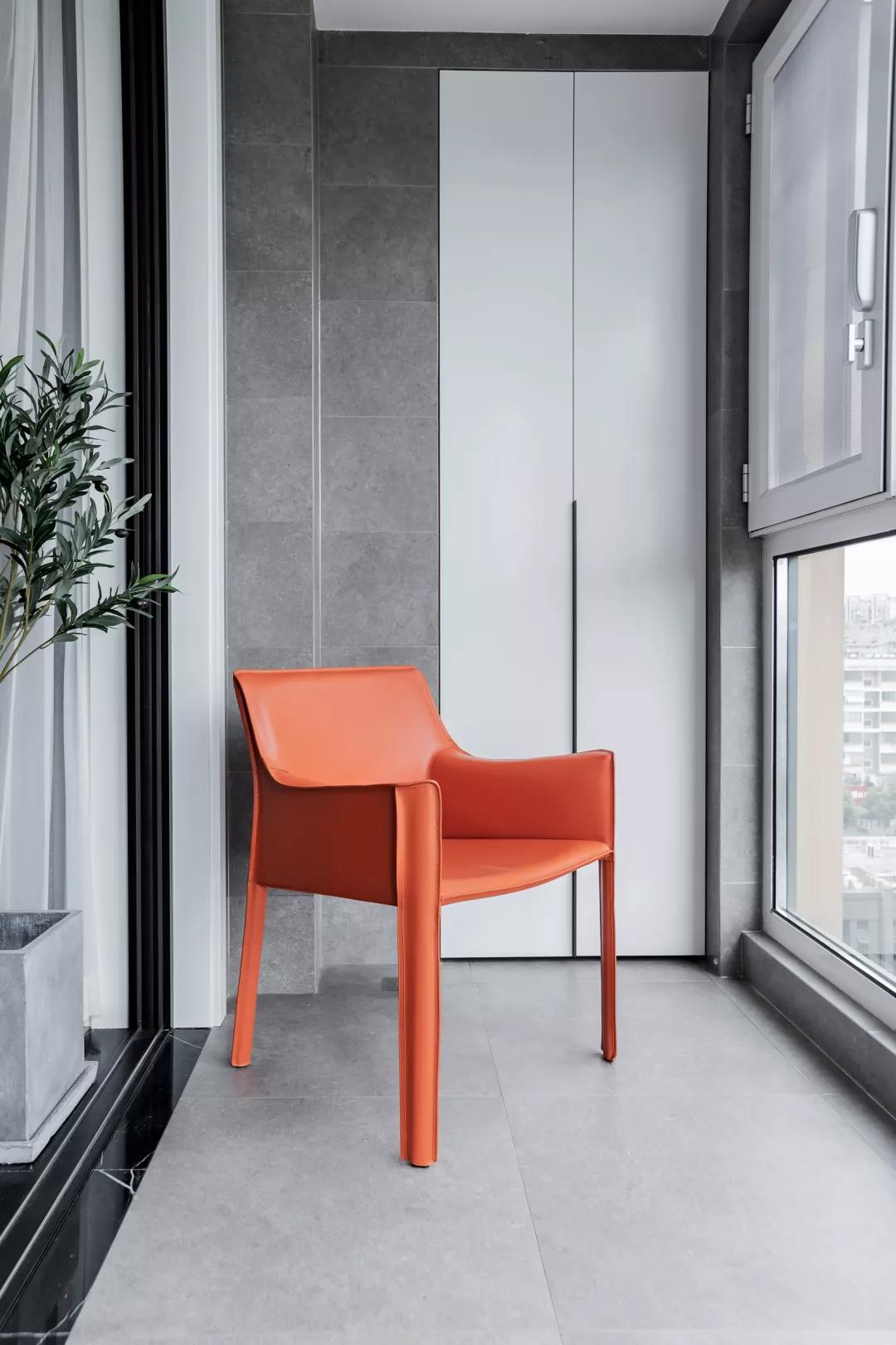 上海小夫妻88㎡改造現(xiàn)代風(fēng)顏值宅，灑脫有格調(diào)！