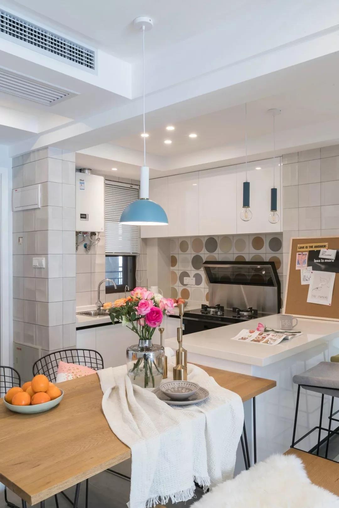 半展示半收納，她家89㎡實(shí)用耐看小兩居美得不像話