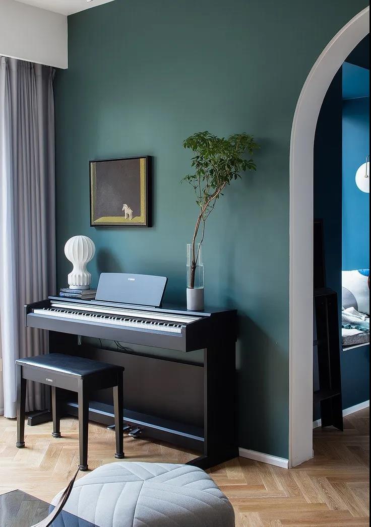 客廳去電視化，78㎡三口之家書墻+休閑吧，好看又實用