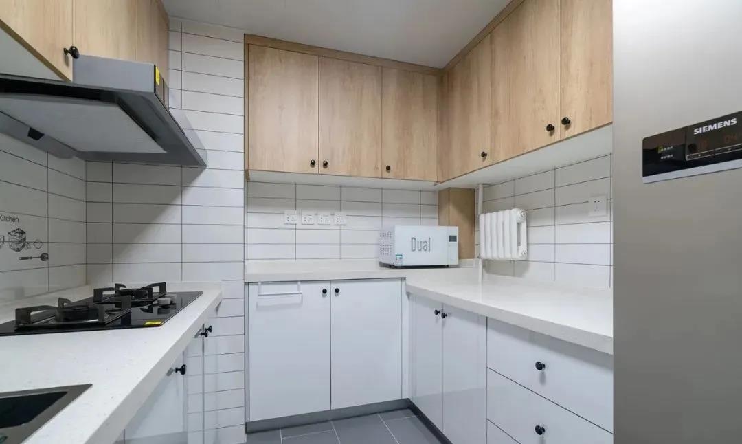 一家四口大容量日系小清新之家，把圖書(shū)館搬回家	