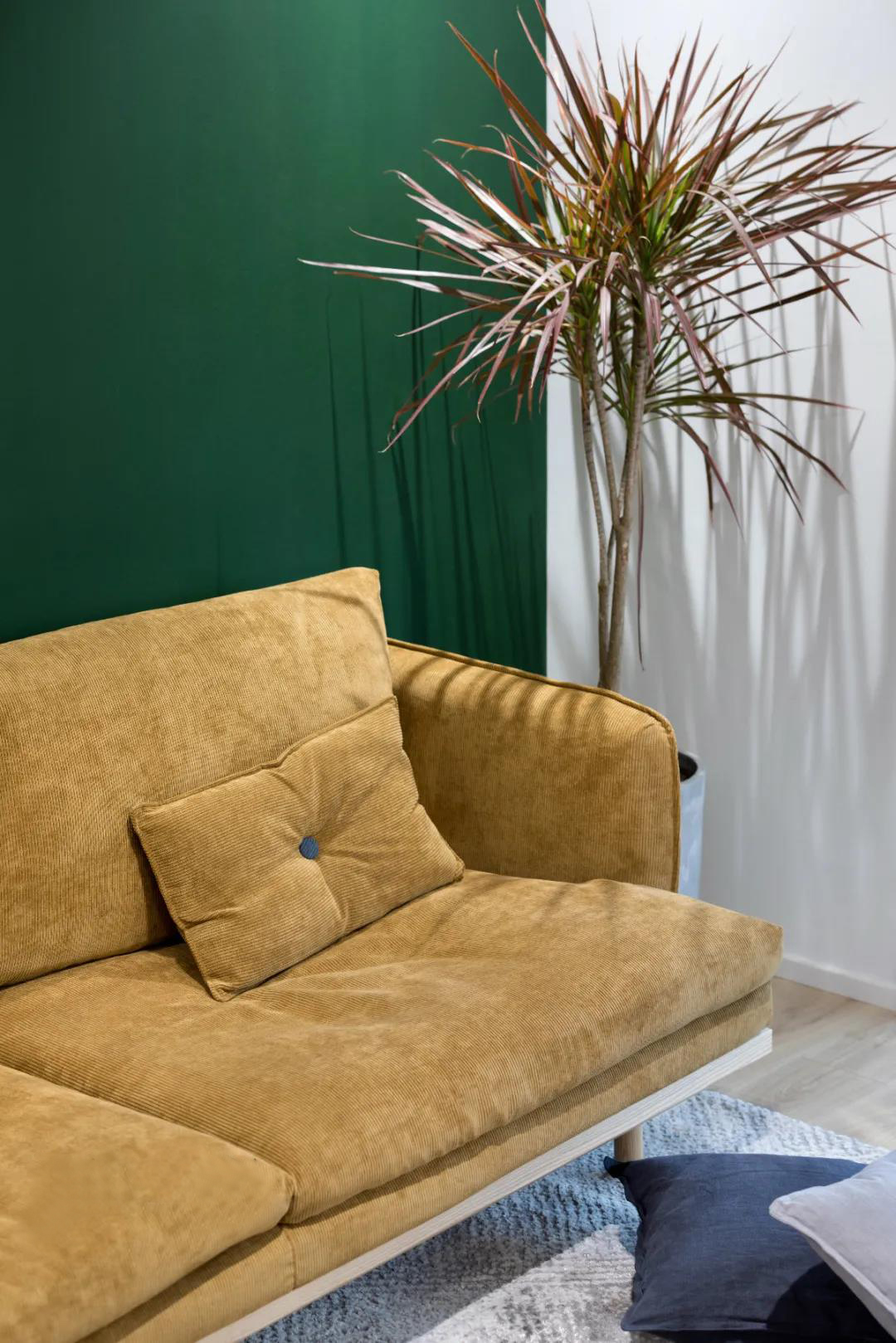 75㎡谷倉門廚房+休閑陽臺，這個家洋氣死了	