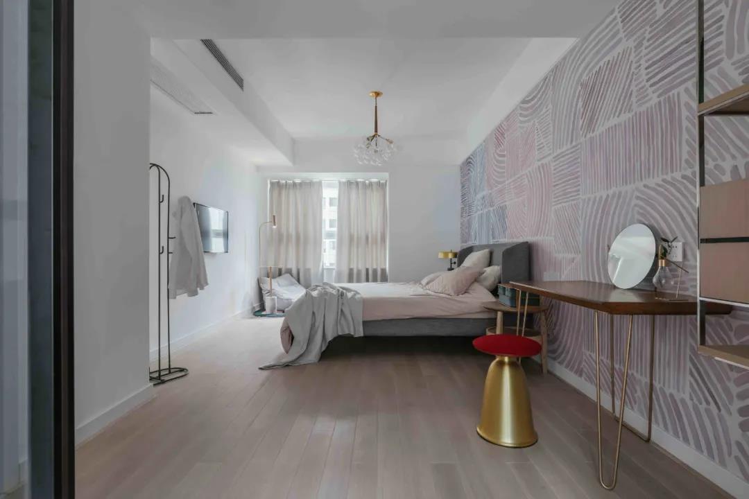 忍不住曬曬她家120㎡新房，全屋定制落地壁柜，超能裝！