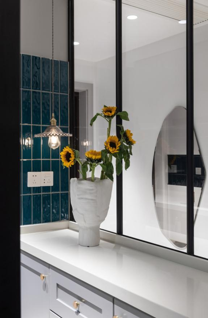 充滿“矛盾”的剛需89平北歐風，現代+復古、冷色+暖色，廚房設計更是妙！