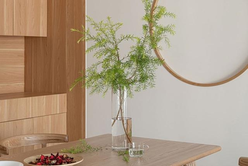 單身宅男的“世外桃源”：130㎡日式原木風，淡雅節制，詩意棲居