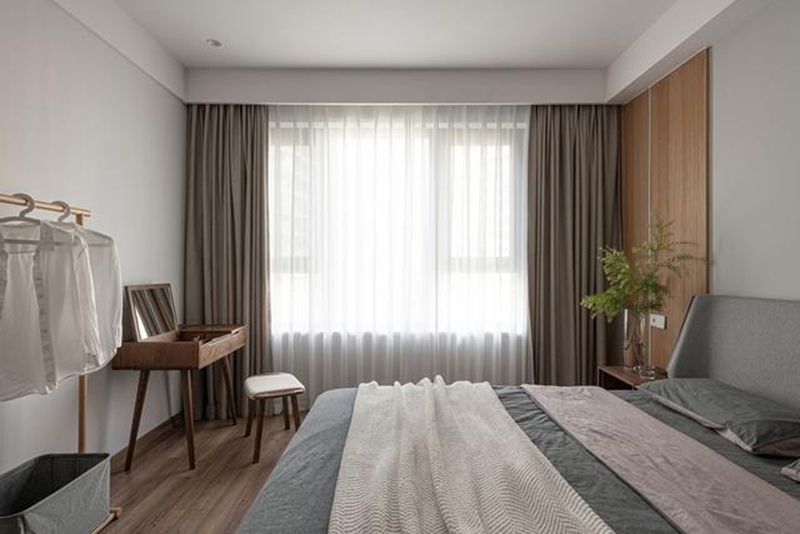 單身宅男的“世外桃源”：130㎡日式原木風，淡雅節制，詩意棲居