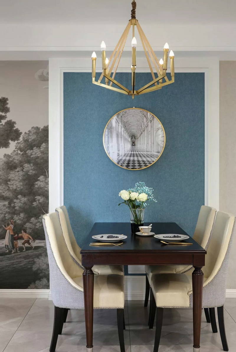 簡約擺件玩轉內斂輕奢美式風，整面墻的墨色復古壁畫真的很震撼！