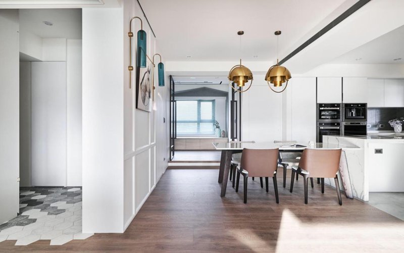 135㎡簡約現(xiàn)代風(fēng)三居室，兼具質(zhì)感、顏值與收納，這樣的設(shè)計真的愛了！