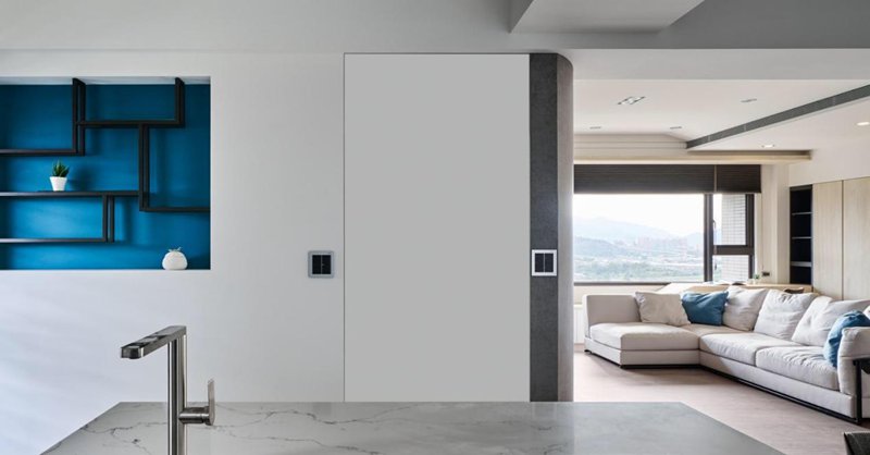 135㎡簡約現(xiàn)代風(fēng)三居室，兼具質(zhì)感、顏值與收納，這樣的設(shè)計真的愛了！