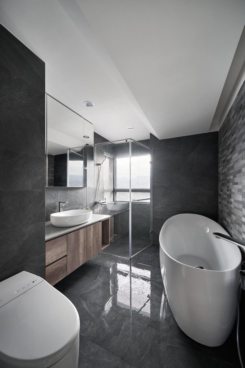 135㎡簡約現(xiàn)代風(fēng)三居室，兼具質(zhì)感、顏值與收納，這樣的設(shè)計真的愛了！