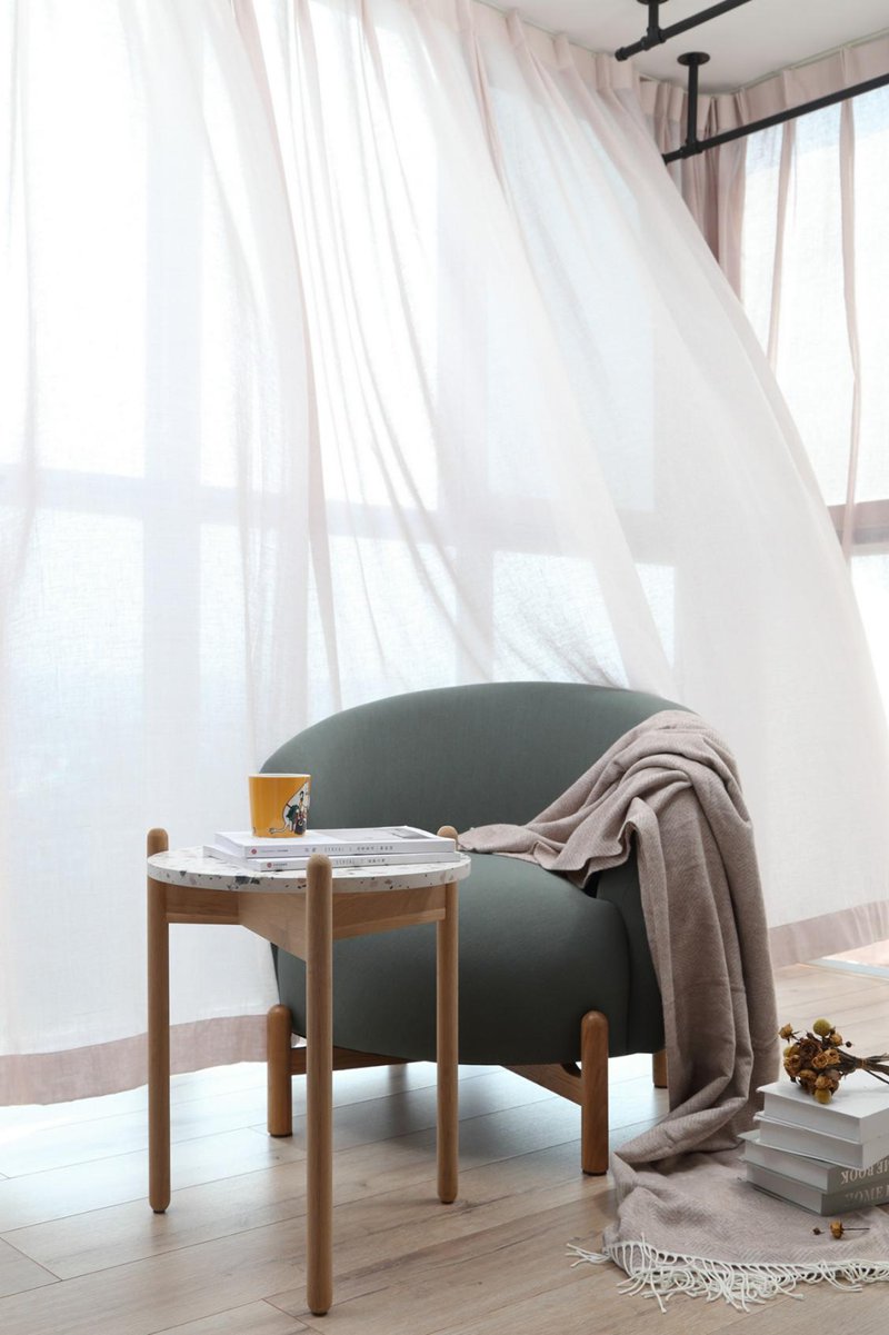 誰說北歐風只有純白？來看看藝術家的家：玩轉北歐風和色彩的混搭