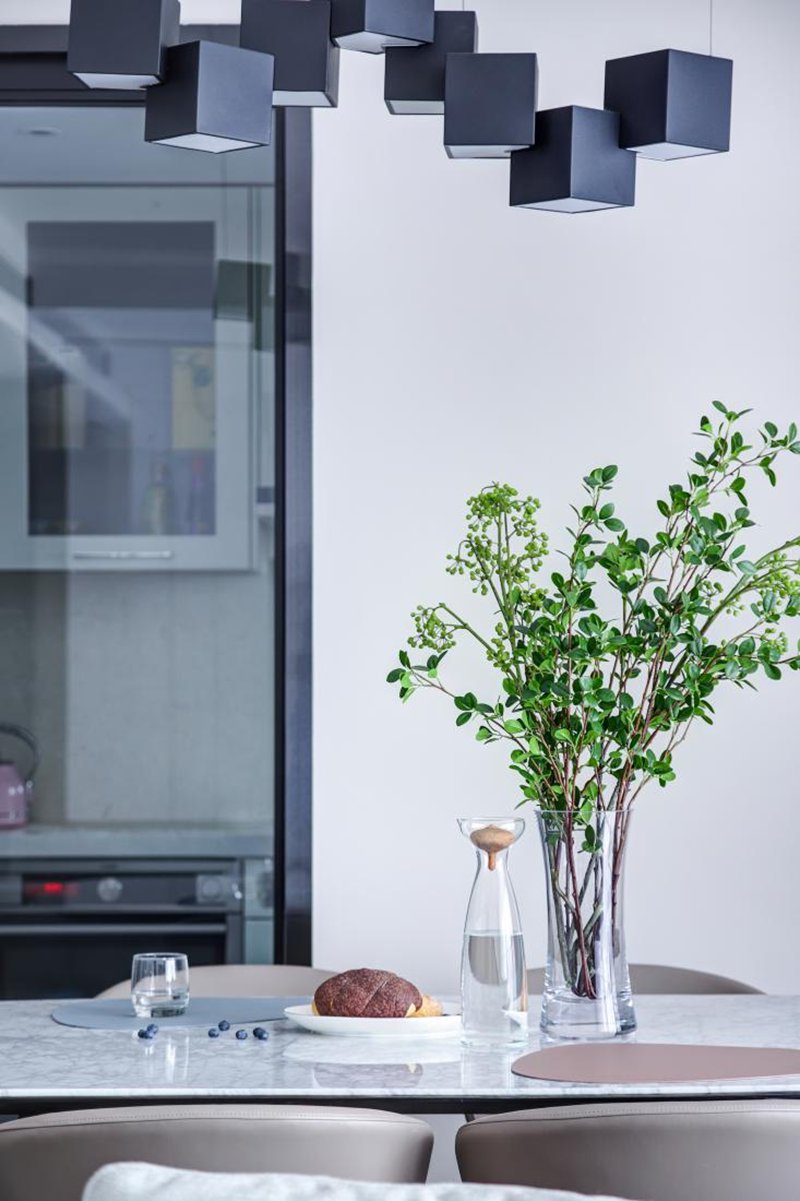 精裝房改造記|148㎡現(xiàn)代簡約風，書房隱形床太高級了